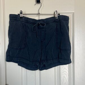 Gap Women's Navy Shorts